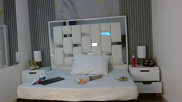 VanessaHard as online show from 09/21/25, 07:19