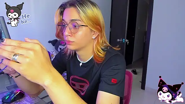 KeitaMoon online show from 10/19/25, 09:39