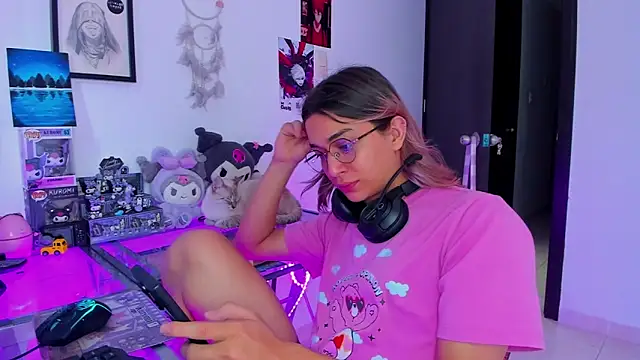 Snapshot of KeitaMoon chatting on 02/24/26, 06:09 KeitaMoon online show from 02/24/26, 06:09