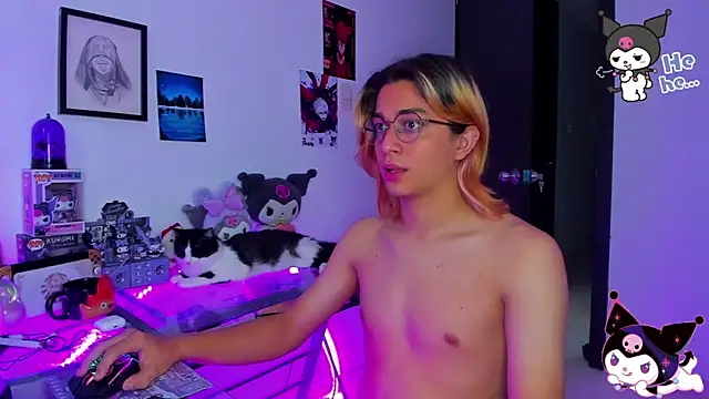 KeitaMoon online show from 12/18/25, 01:59