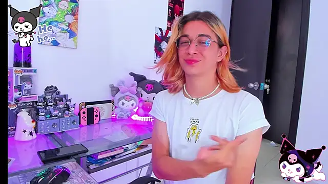 KeitaMoon online show from 10/30/25, 01:42