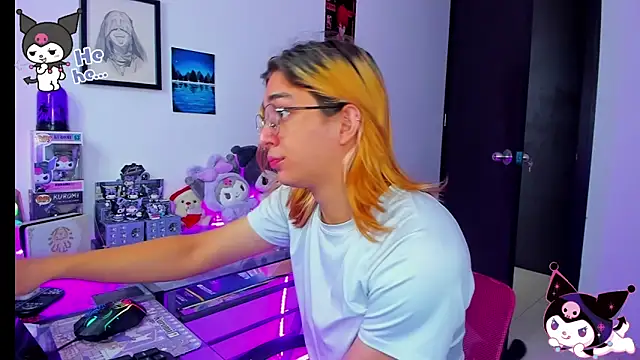 KeitaMoon online show from 12/02/25, 01:57