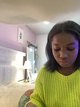 Snapshot of Annia_DH chatting on 09/17/25, 07:27 Annia DH online show from 09/17/25, 07:27