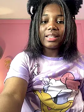 Snapshot of Annia_DH chatting on 10/04/25, 03:46 Annia DH online show from 10/04/25, 03:46
