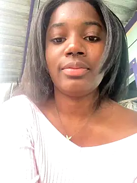 Snapshot of Annia_DH chatting on 10/05/25, 06:31 Annia DH online show from 10/05/25, 06:31