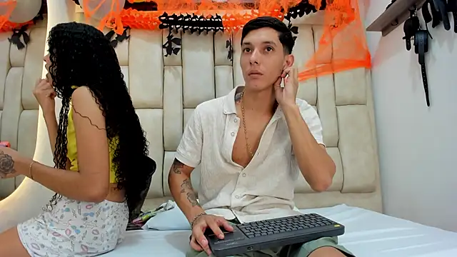 ZafiroAndFlynn online show from 10/24/25, 08:19