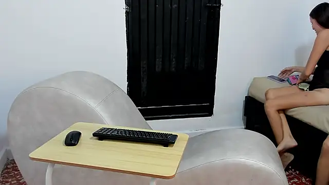 ZafiroAndFlynn online show from 12/20/25, 02:09