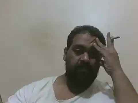 elpoop7305 online show from 12/17/25, 03:50