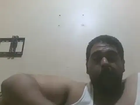 elpoop7305 online show from 04/17/26, 10:56