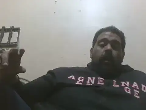 elpoop7305 online show from 02/04/26, 10:05