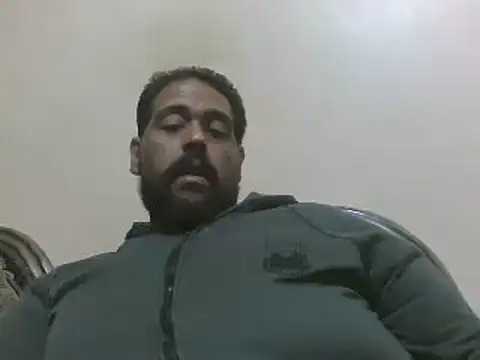 elpoop7305 online show from 12/16/25, 07:07