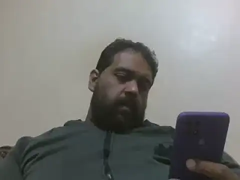 elpoop7305 online show from 11/25/25, 10:26