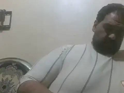 elpoop7305 online show from 05/11/26, 04:03