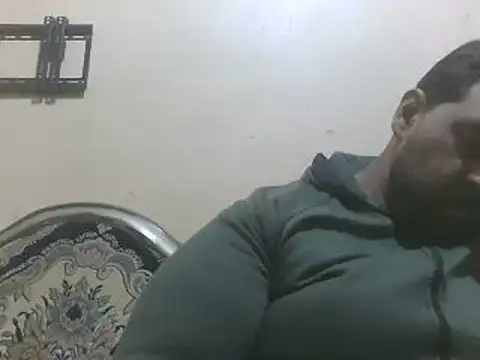 elpoop7305 online show from 04/15/26, 03:49