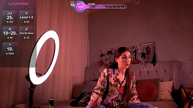 DahliaVonLure online show from 05/31/26, 12:05
