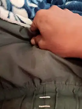 INTERNATIONAL0001 online show from 12/02/25, 04:14