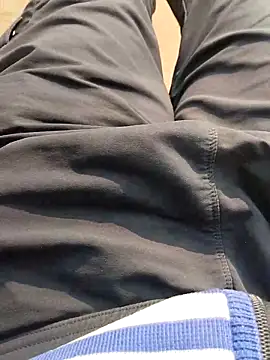 INTERNATIONAL0001 online show from 11/11/25, 04:07