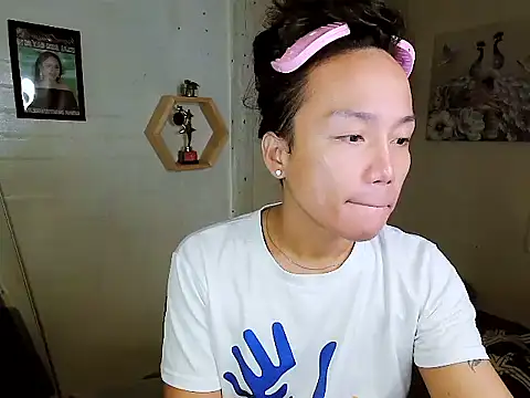 YourNikkieXxx online show from 10/11/25, 04:41