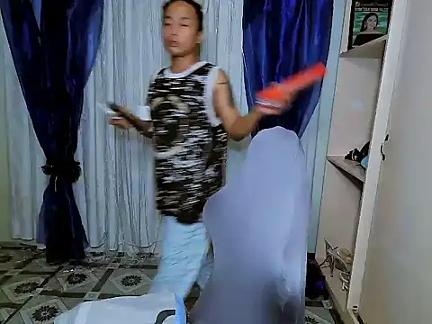 YourNikkieXxx online show from 01/14/26, 07:50