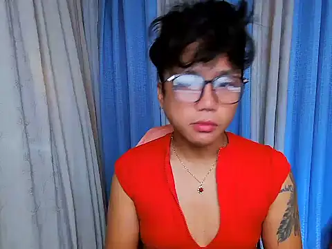 Snapshot of YourNikkieXxx chatting on 07/06/26, 05:36 YourNikkieXxx online show from 07/06/26, 05:36