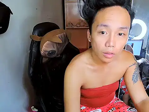 YourNikkieXxx online show from 10/28/25, 05:08