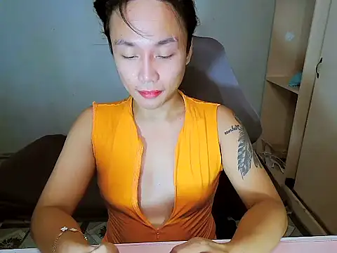 YourNikkieXxx online show from 01/17/26, 08:29