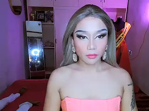 YourNikkieXxx online show from 10/23/25, 01:21