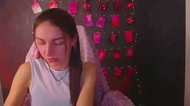 Aurora Loveu online show from 11/14/25, 09:51