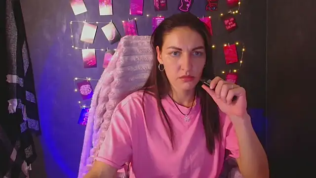 Aurora Loveu online show from 11/13/25, 08:46