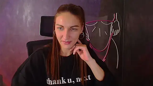 Snapshot of Aurora_Loveu chatting on 09/26/25, 12:56 Aurora Loveu online show from 09/26/25, 12:56