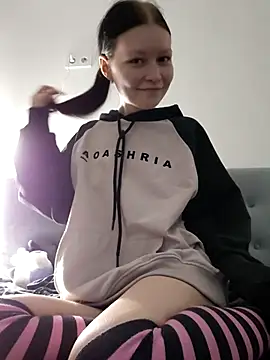 DragonFoxie online show from 10/06/25, 04:19