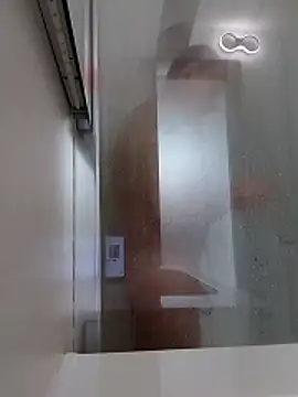 Snapshot of Kladys chatting on 02/16/26, 12:04 Kladys online show from 02/16/26, 12:04