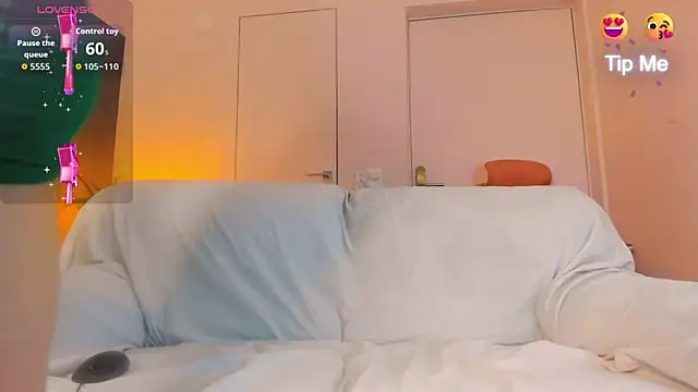 Snapshot of Oscar_Miller_ chatting on 04/01/26, 05:31 Oscar Miller online show from 04/01/26, 05:31