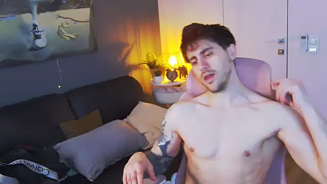 Snapshot of Oscar_Miller_ chatting on 03/22/26, 09:16 Oscar Miller online show from 03/22/26, 09:16