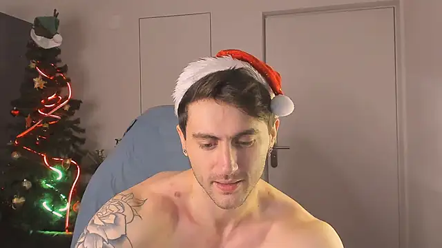 Snapshot of Oscar_Miller_ chatting on 12/20/25, 08:55 Oscar Miller online show from 12/20/25, 08:55