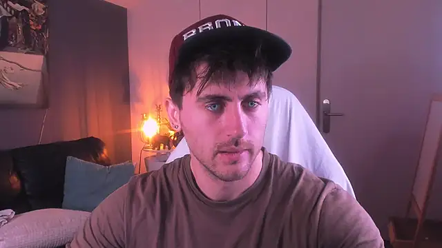 Oscar Miller  online show from 09/28/25, 09:11