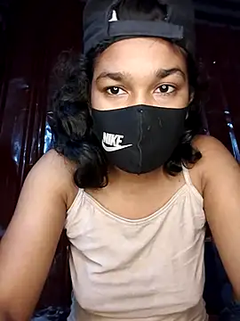 kiron204279 online show from 11/03/25, 12:27