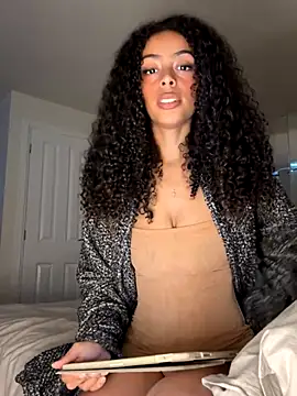 yasmingarcia online show from 10/27/25, 11:00