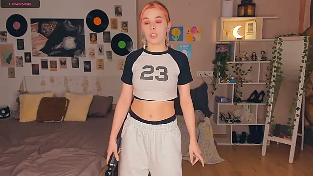 VedaSchulz online show from 02/11/26, 06:41