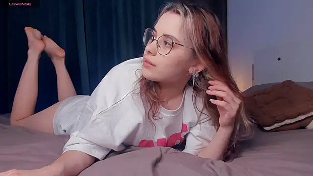 VedaSchulz online show from 11/27/25, 06:52