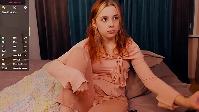 VedaSchulz online show from 09/09/25, 06:17