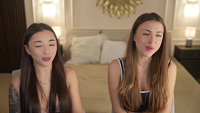 Snapshot of Luna_secretgirl chatting on 11/25/25, 08:36 Luna secretgirl online show from 11/25/25, 08:36