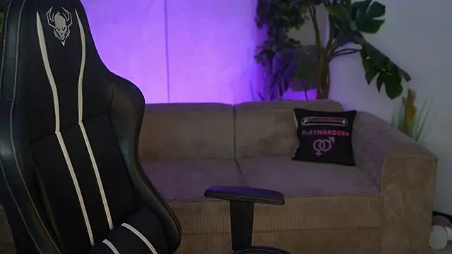 Snapshot of Luna_secretgirl chatting on 11/12/25, 08:51 Luna secretgirl online show from 11/12/25, 08:51