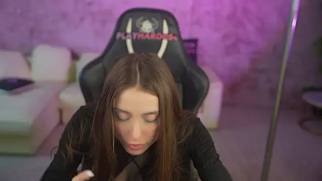 Luna secretgirl online show from 03/21/26, 09:14