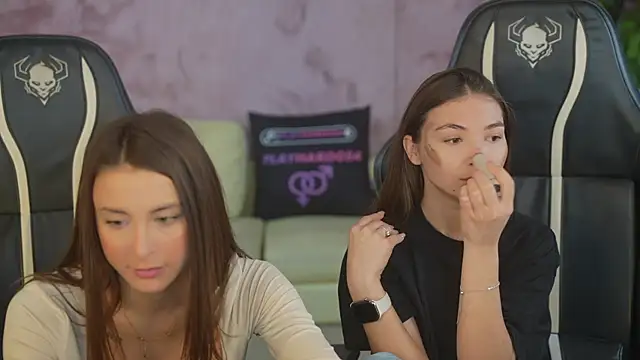 Snapshot of Luna_secretgirl chatting on 11/02/25, 07:35 Luna secretgirl online show from 11/02/25, 07:35