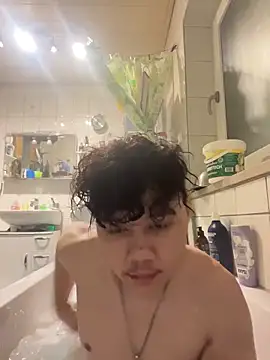 Kingpowerlittel online show from 02/18/26, 05:31