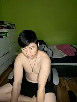 Kingpowerlittel online show from 09/18/25, 05:27