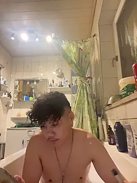 Kingpowerlittel online show from 02/16/26, 06:06