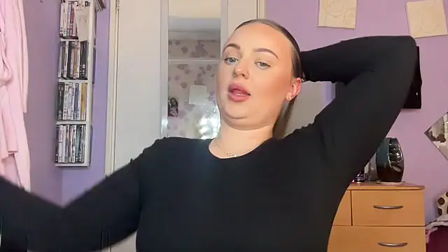 SexySashaxox online show from 02/23/26, 10:54