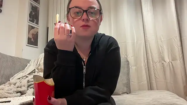 SexySashaxox online show from 02/12/26, 08:52